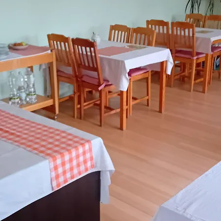 Guest house U Dubu 3*