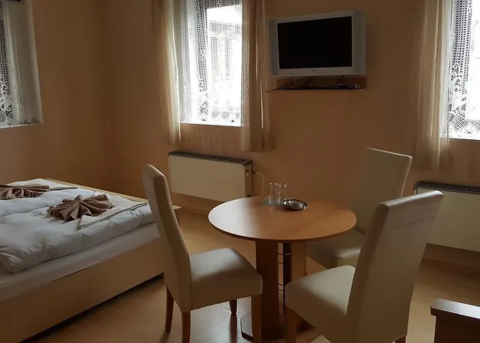 ゲストハウス U Dubu